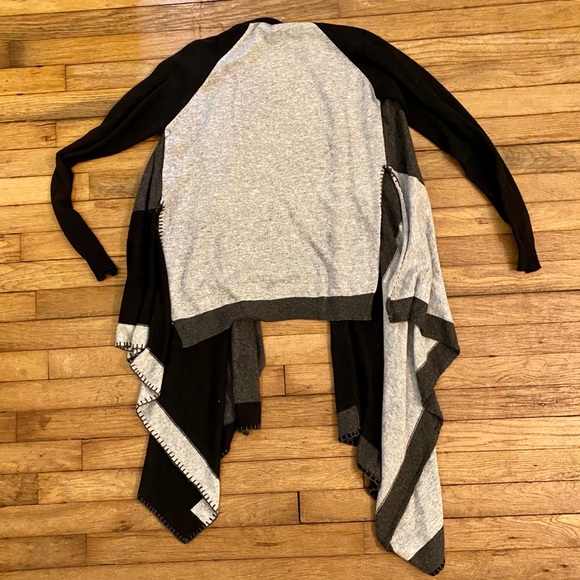 CLICHE Color Block Waterfall Cascading Sweater - Picture 6 of 6